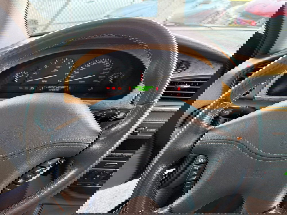 Jaguar S-Type usata a Brescia (12)