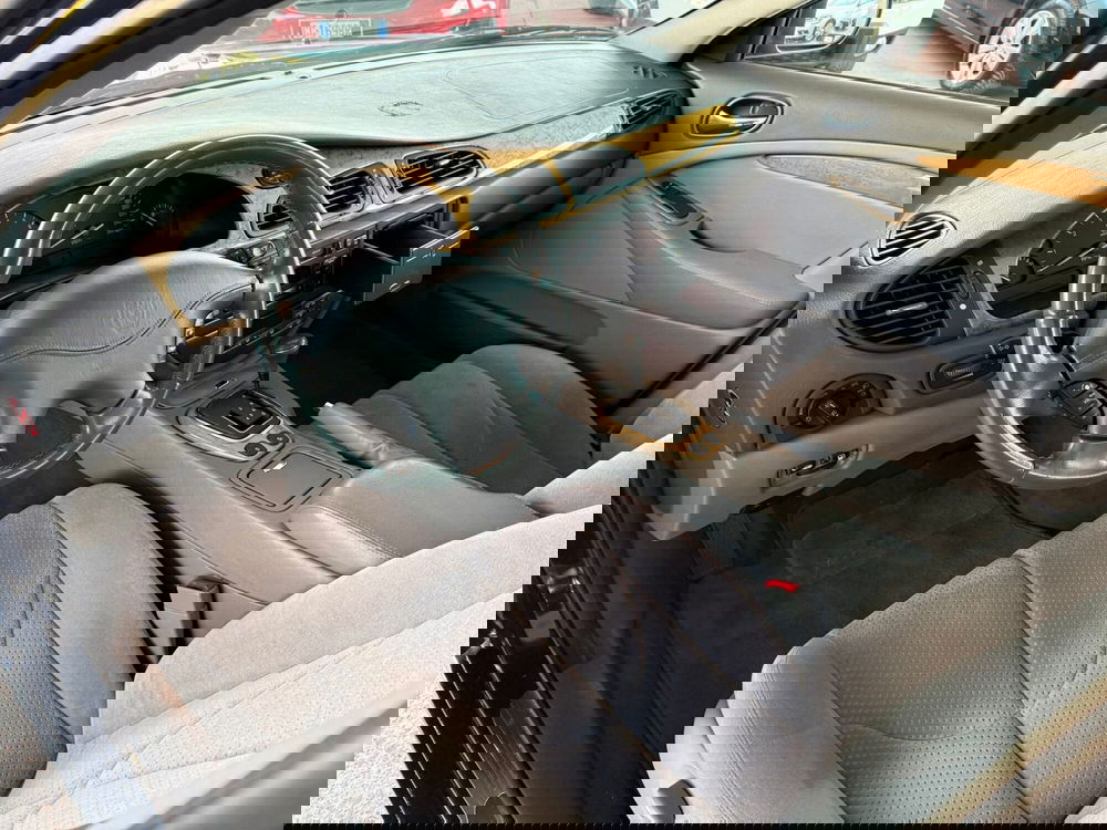 Jaguar S-Type usata a Brescia (9)