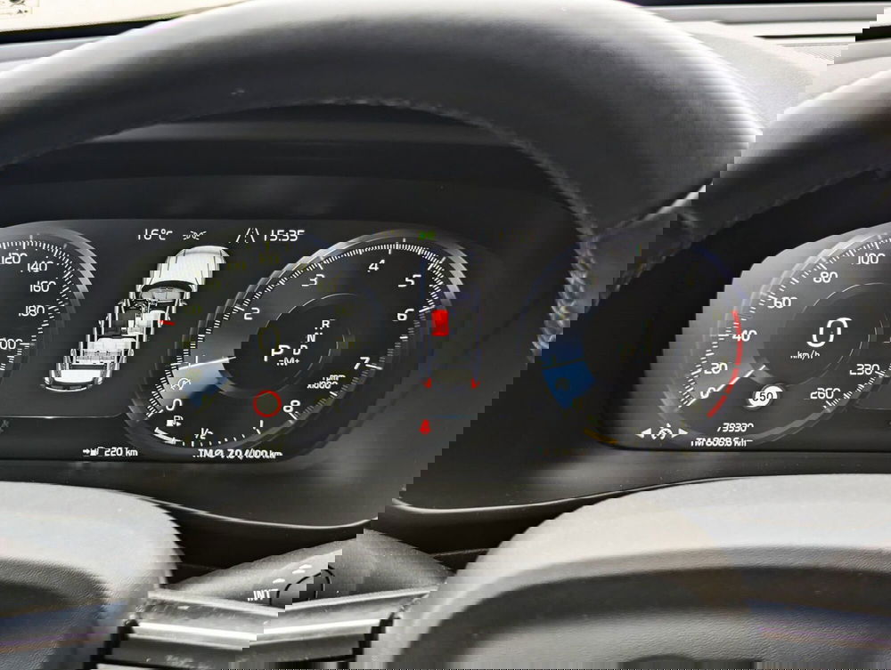 VOLVO Veicoli Commerciali XC40 usata a Pescara (11)