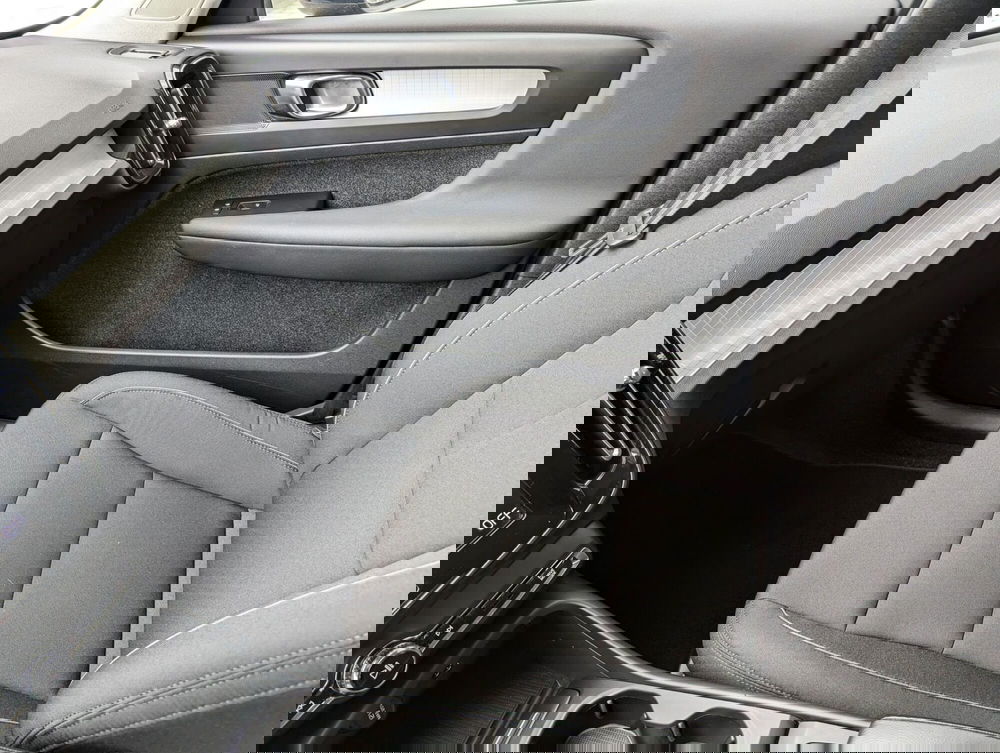 VOLVO Veicoli Commerciali XC40 usata a Pescara (14)