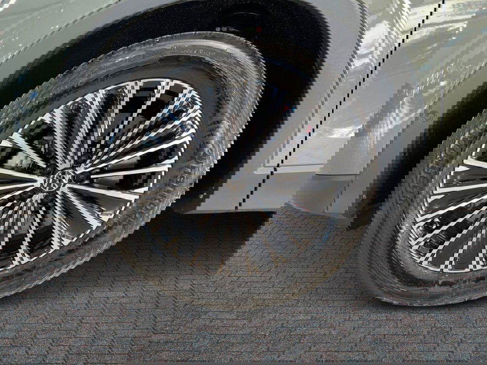 Volkswagen Tiguan nuova a Pistoia (6)