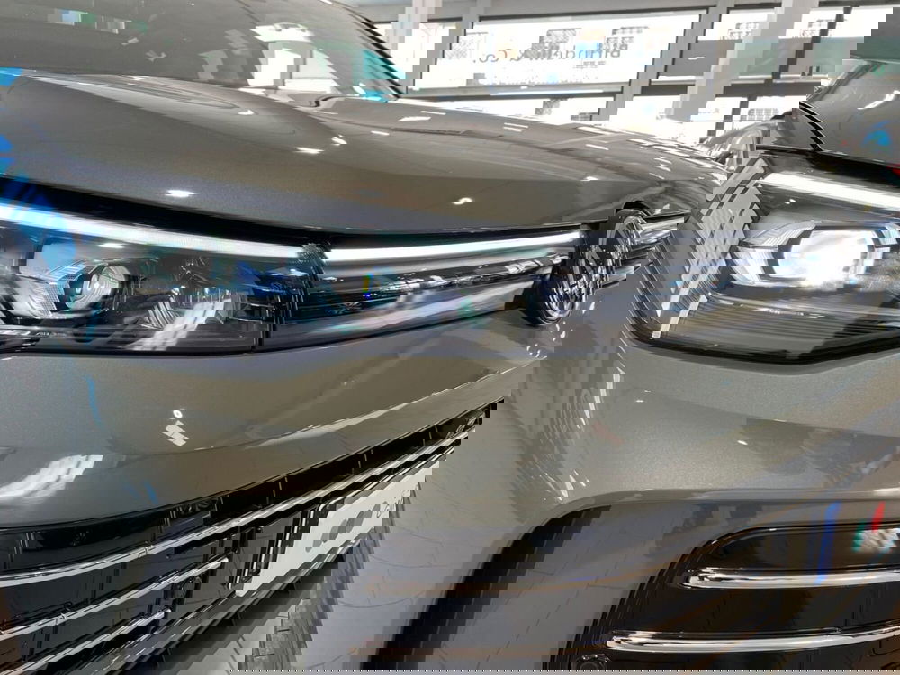 Volkswagen Tiguan nuova a Pistoia (7)