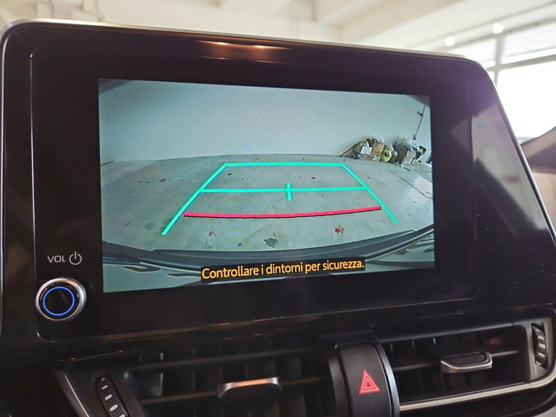 Toyota Toyota C-HR usata a Vicenza (13)