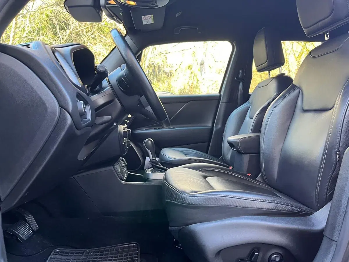 Jeep Renegade usata a Ancona (9)