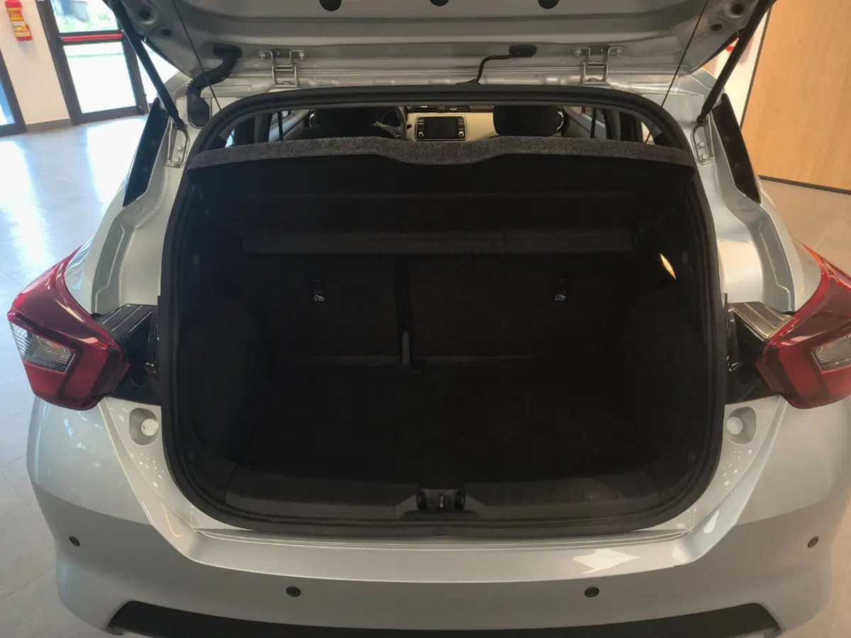 Nissan Micra usata a Catanzaro (14)