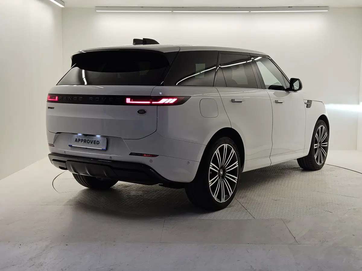 Land Rover Range Rover Sport usata a Bergamo (2)