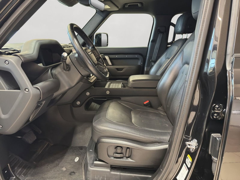 Land Rover Defender usata a Latina (11)