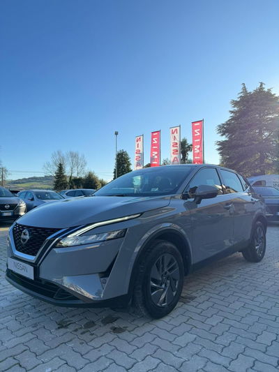 Nissan Qashqai 1.3 mhev Acenta 2wd 140cv del 2023 usata a Montecosaro