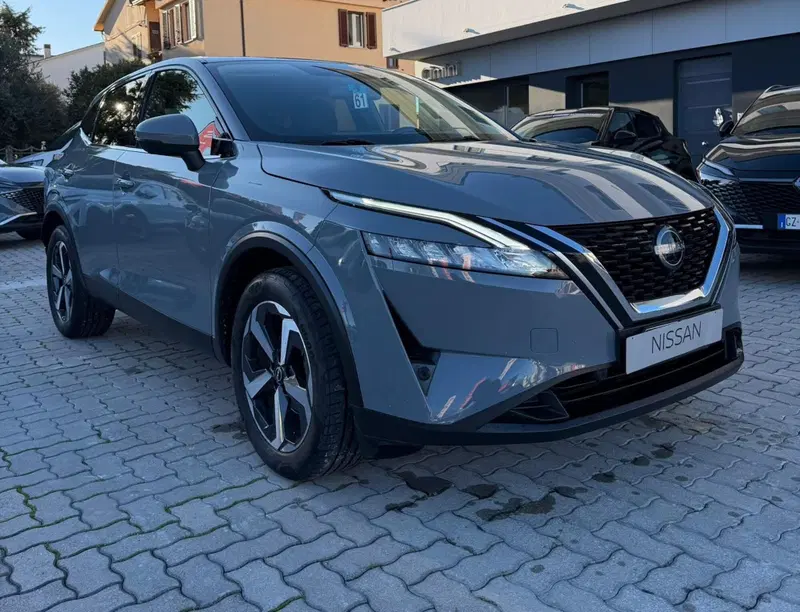 Nissan Qashqai usata a Macerata (2)