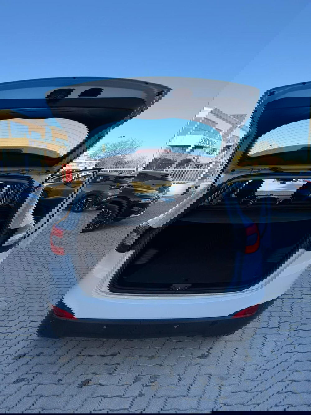 Hyundai ix35 usata a Macerata (8)