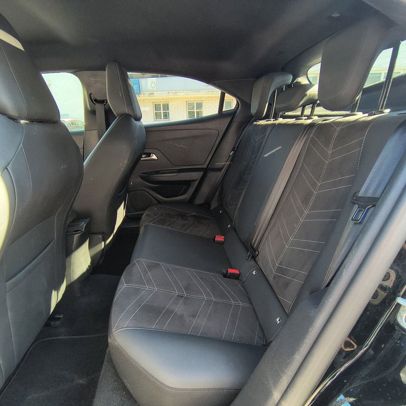 Opel Mokka usata a Padova (11)