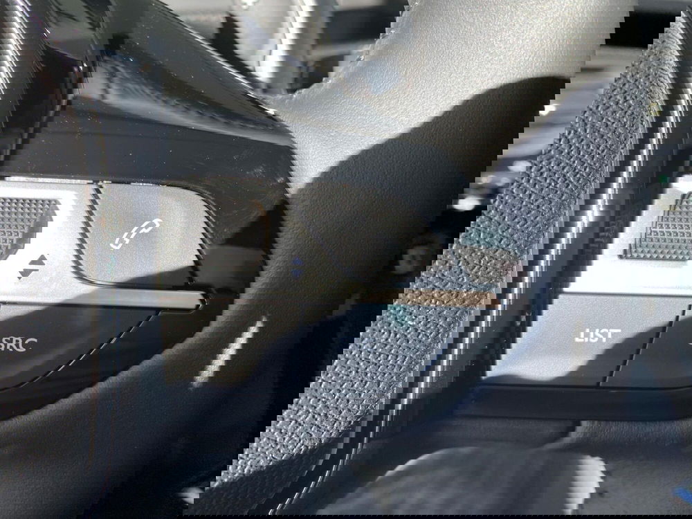 Peugeot 208 nuova a Milano (14)