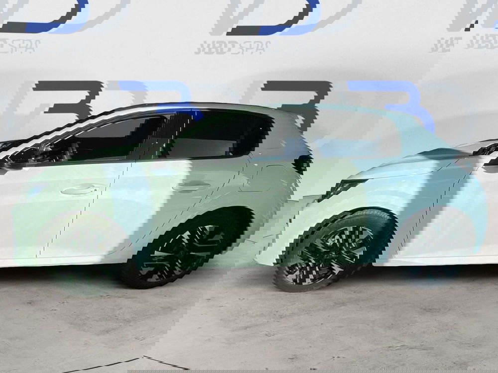 Peugeot 208 nuova a Milano (2)