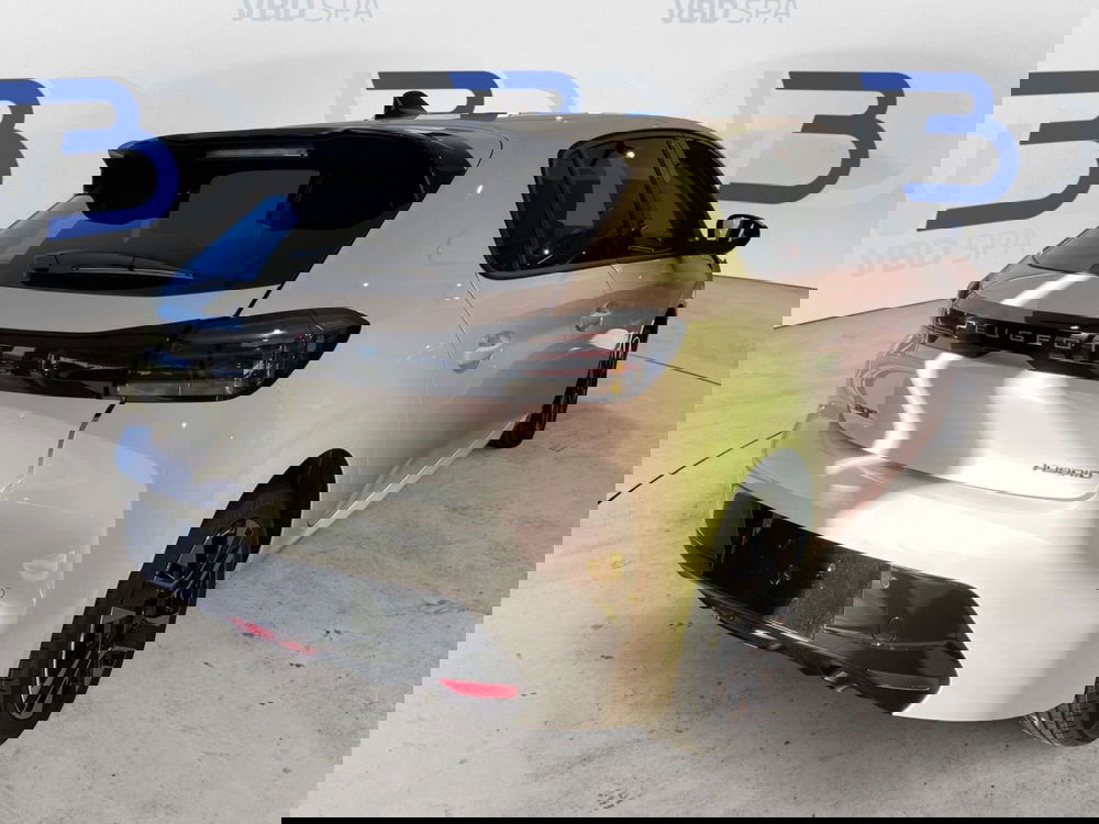 Peugeot 208 nuova a Milano (5)