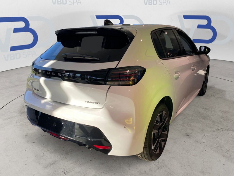Peugeot 208 nuova a Milano (5)