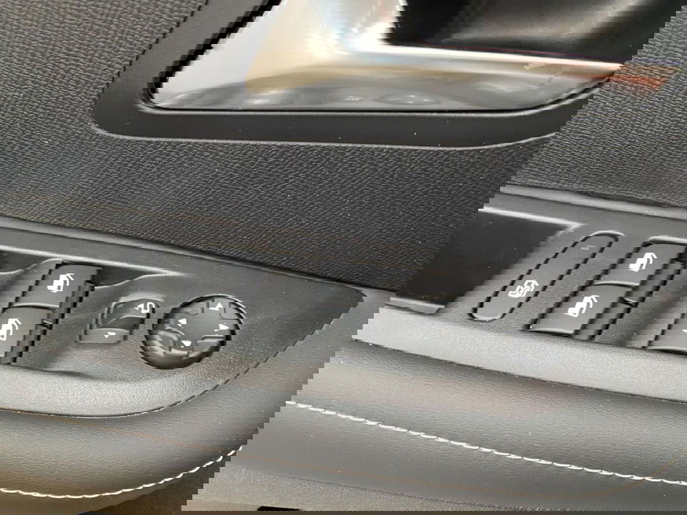 Peugeot 208 usata a Milano (16)