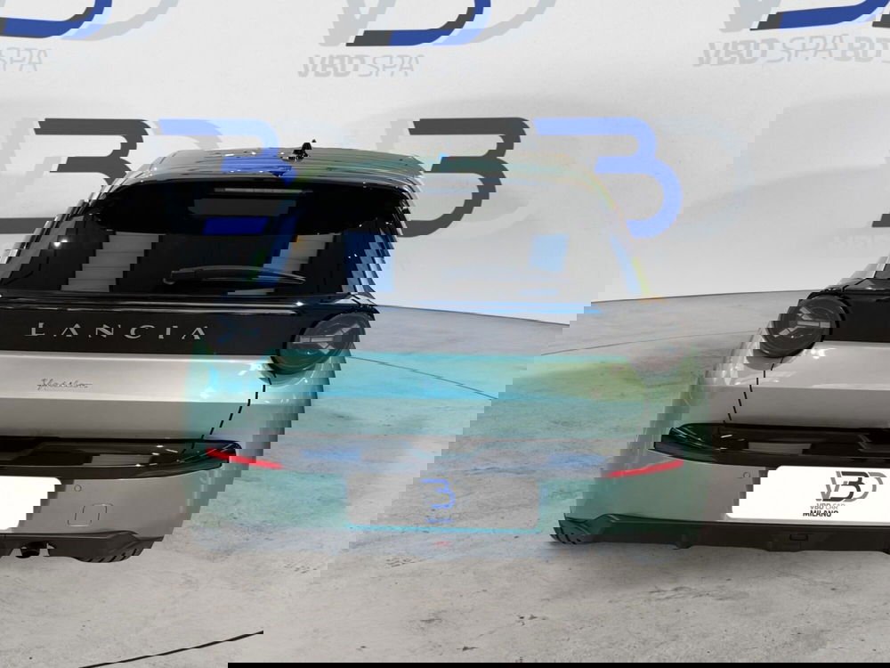 Lancia Ypsilon usata a Milano (4)