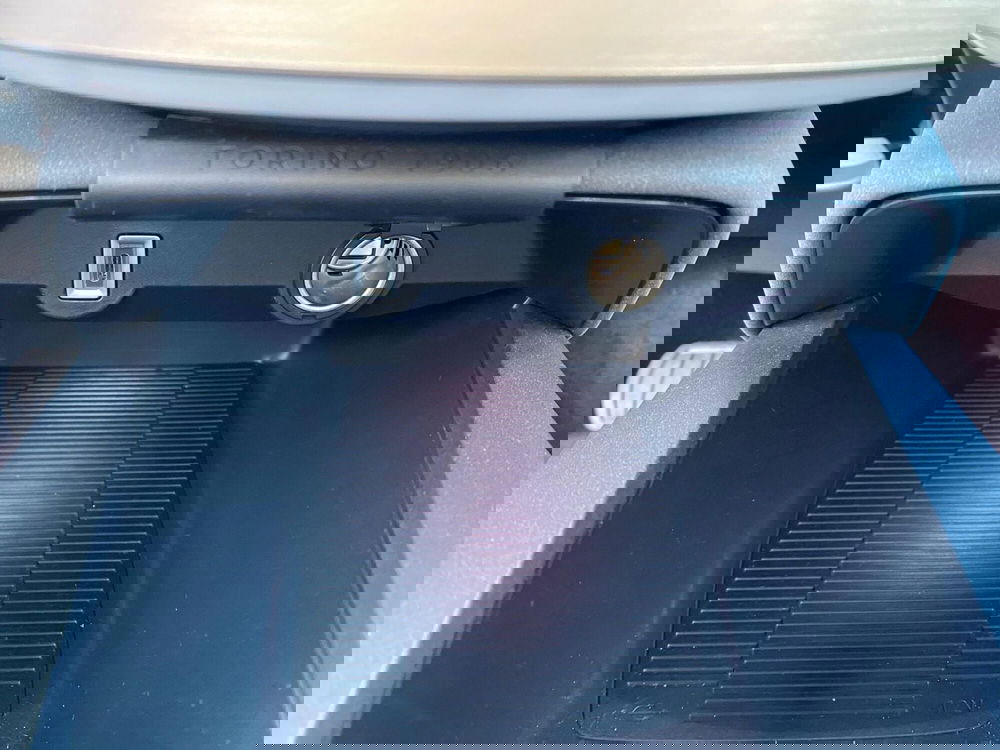 Lancia Ypsilon usata a Milano (18)