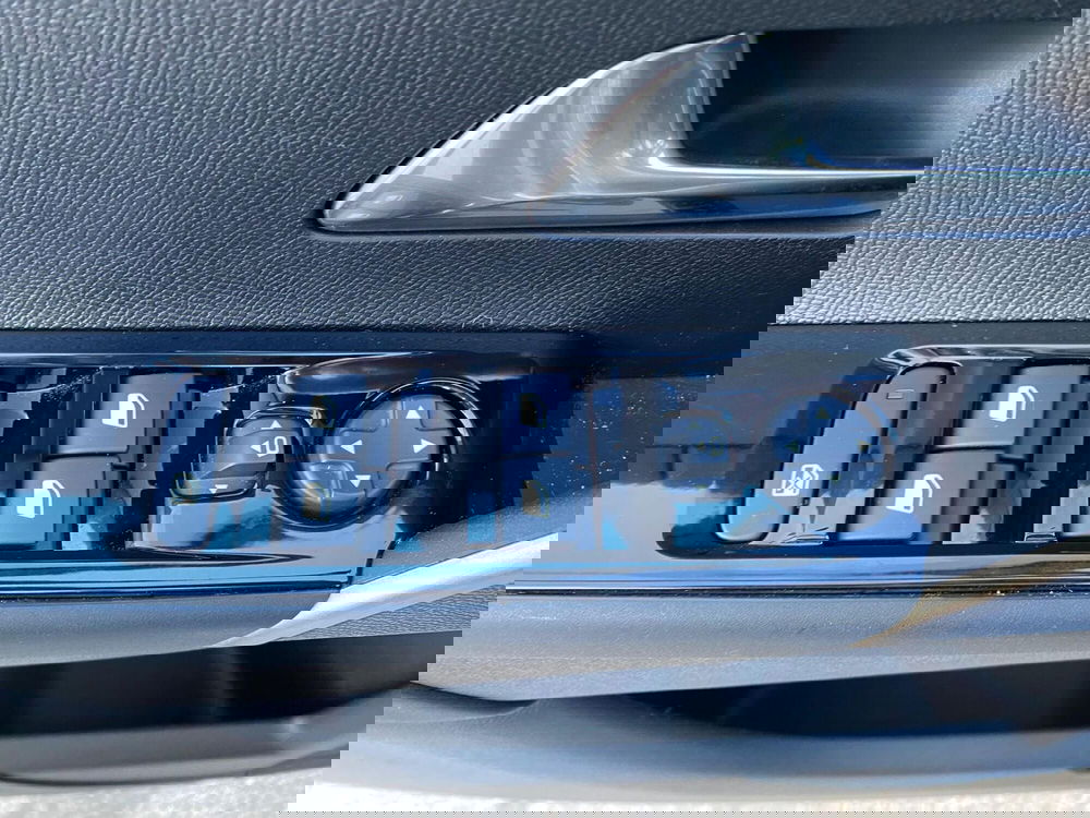 Lancia Ypsilon usata a Milano (20)