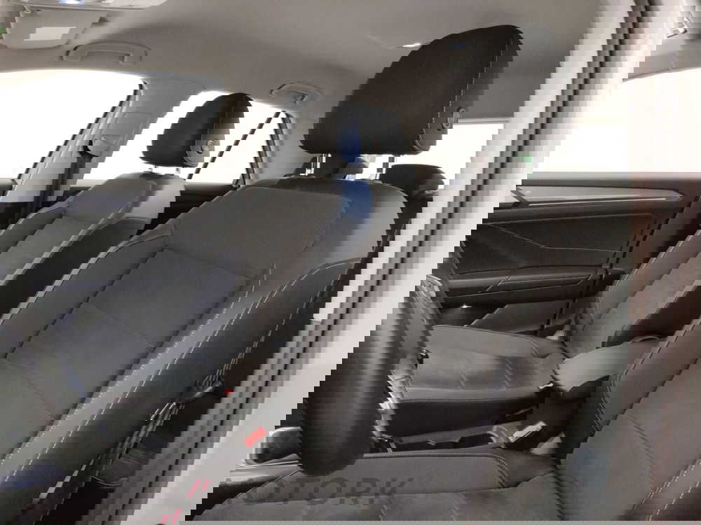 Volkswagen T-Roc usata a Varese (11)