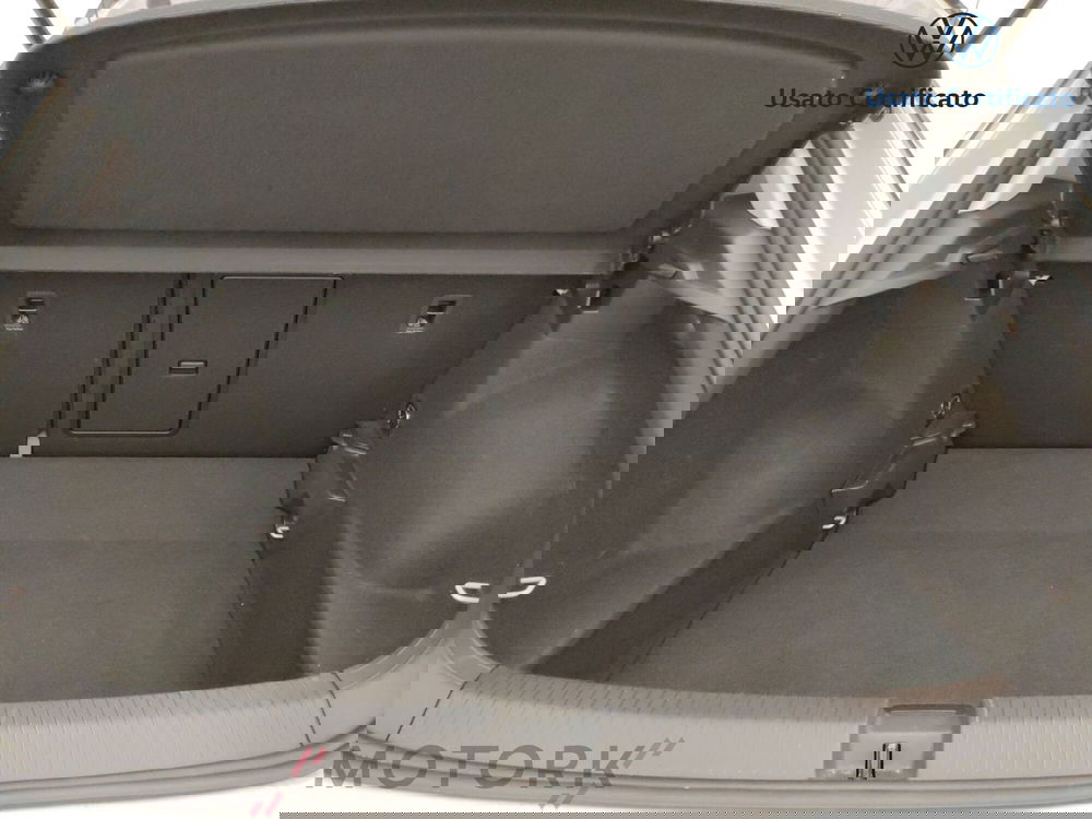 Volkswagen T-Roc usata a Varese (9)