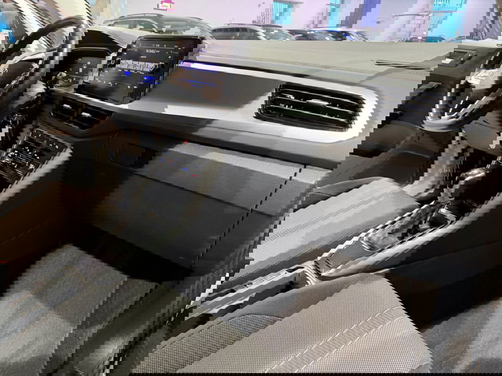 Volkswagen T-Roc usata a Genova (10)