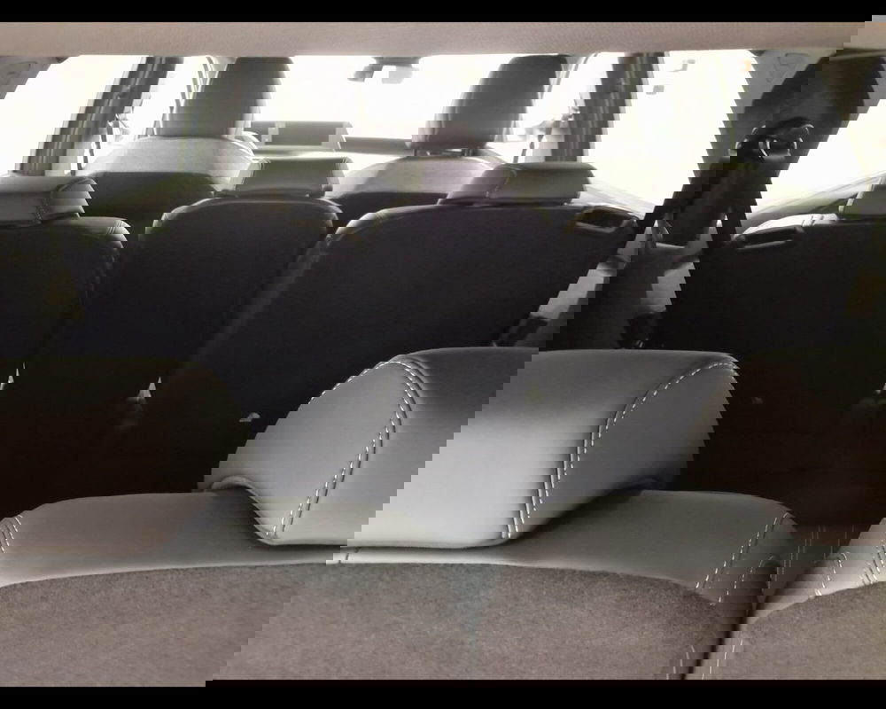 Peugeot 5008 nuova a Alessandria (10)