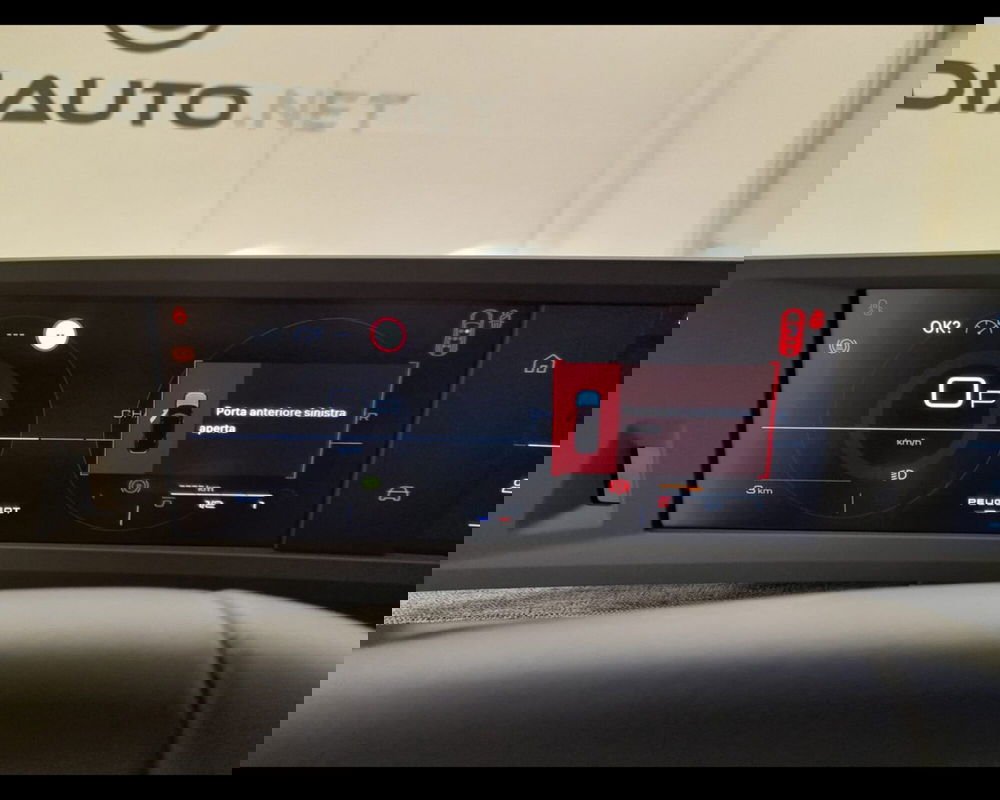 Peugeot 5008 nuova a Alessandria (12)