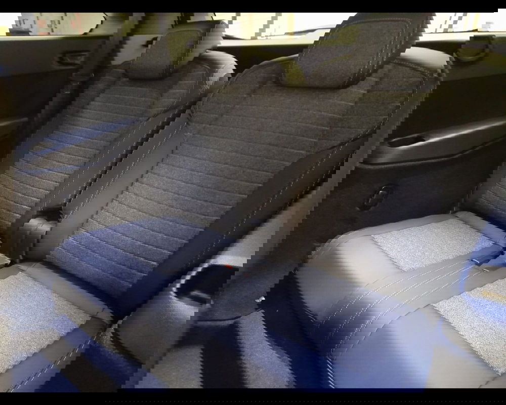 Peugeot 5008 nuova a Alessandria (9)