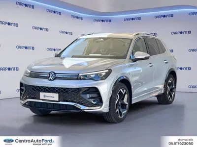 Volkswagen Tiguan 2.0 tdi R-Line 150cv dsg del 2024 usata a Albano Laziale