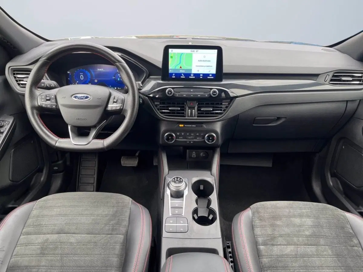 Ford Kuga usata a Milano (12)