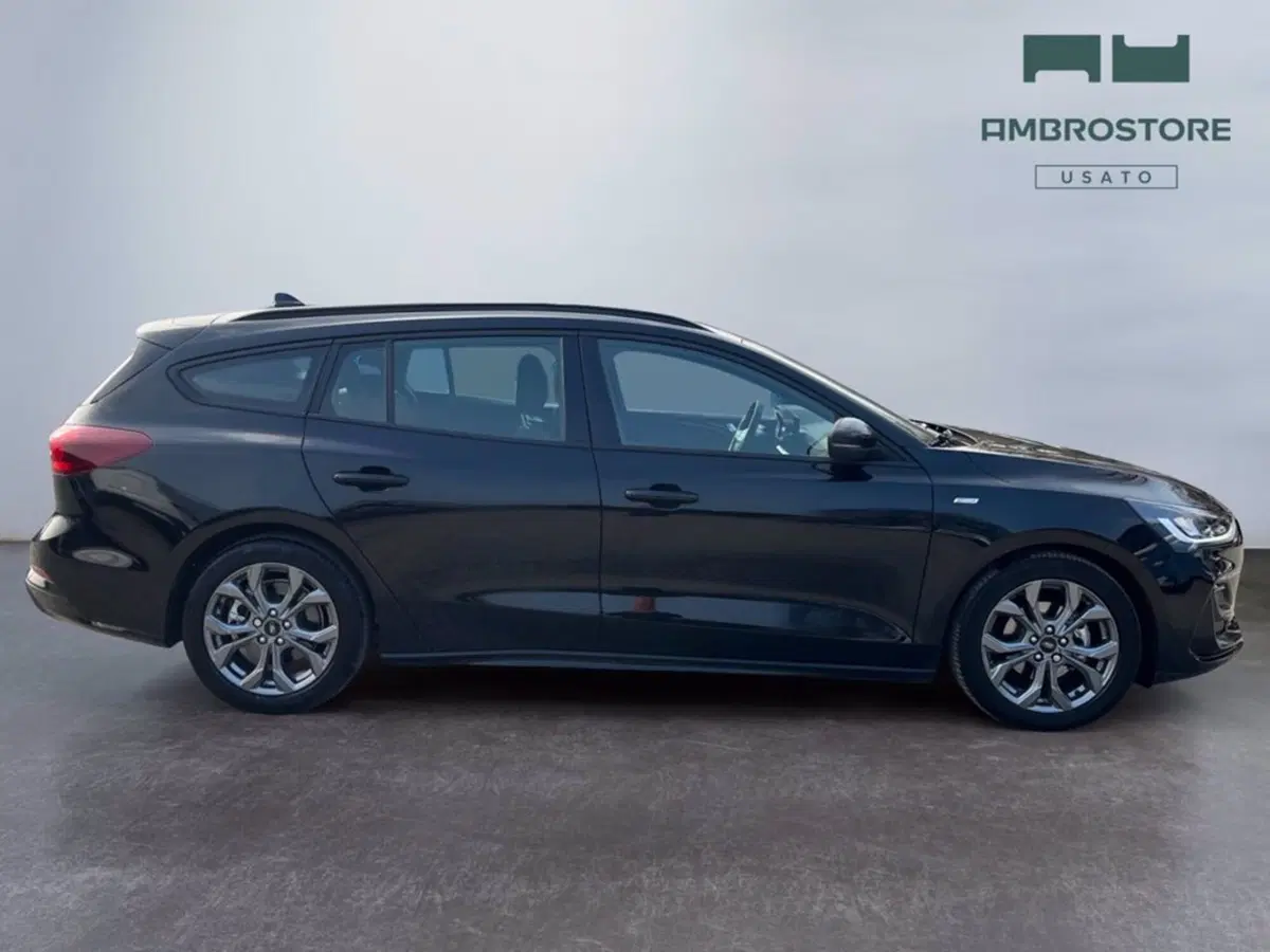 Ford Focus Station Wagon usata a Milano (4)