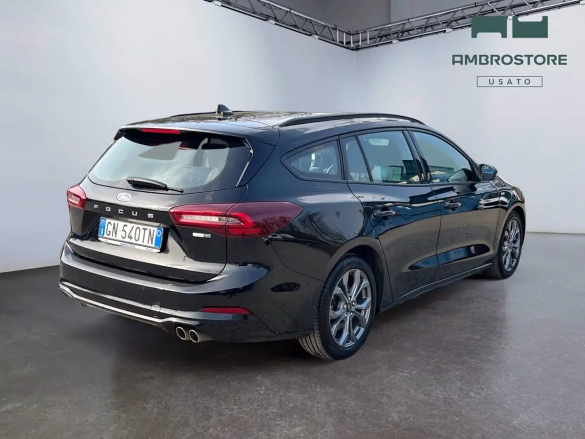 Ford Focus Station Wagon usata a Milano (5)