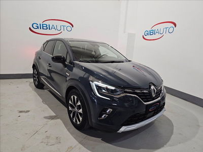 Renault Captur Full Hybrid E-Tech 145 CV Techno del 2023 usata a Palermo