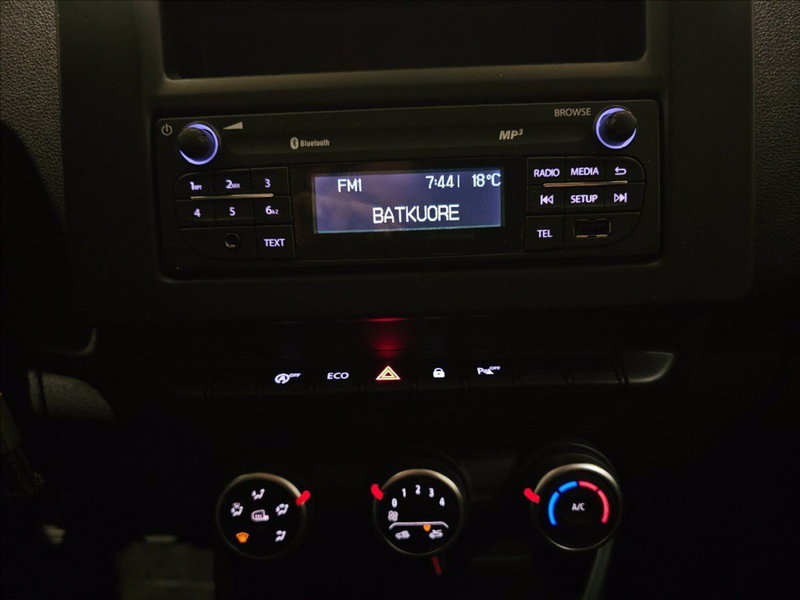 Renault Express usata a Palermo (19)