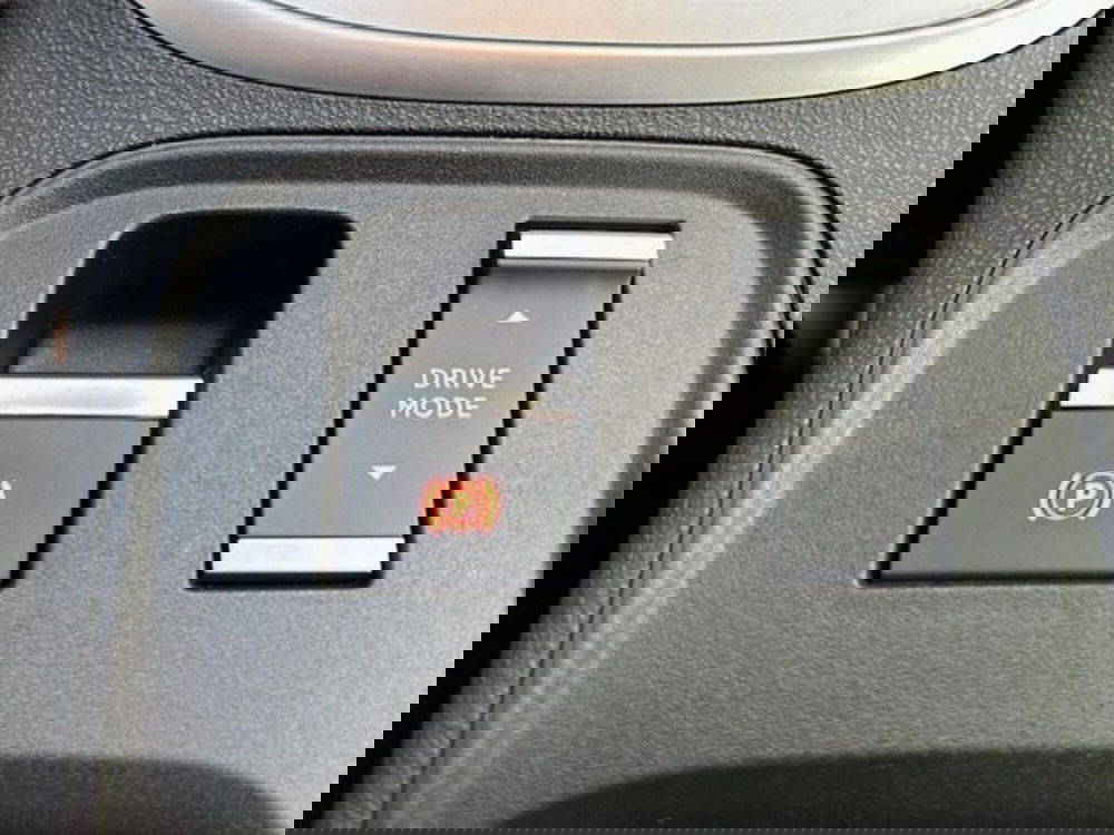 Jeep Avenger usata a Potenza (16)