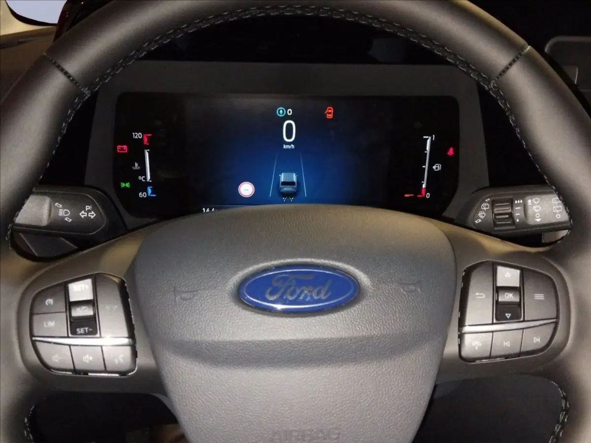 Ford Tourneo Courier nuova a Milano (13)
