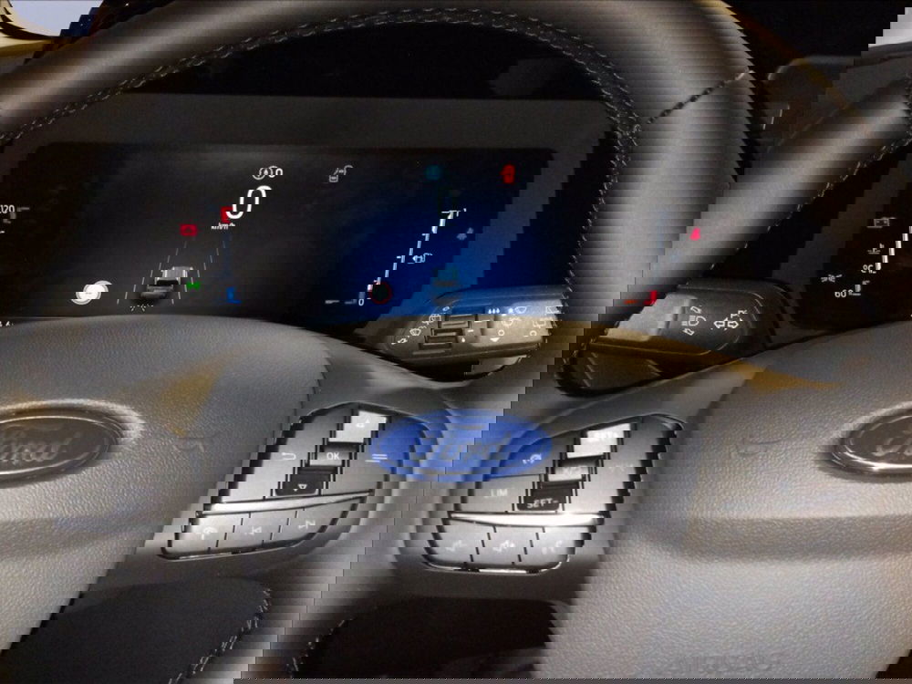 Ford Tourneo Courier nuova a Milano (13)