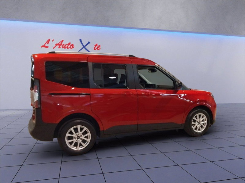 Ford Tourneo Courier nuova a Milano (5)