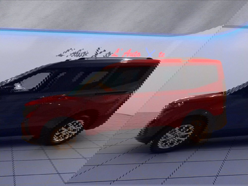 Ford Tourneo Courier nuova a Milano (6)