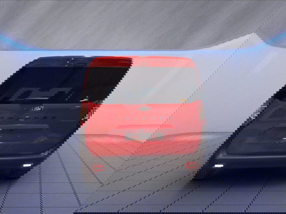 Ford Tourneo Courier nuova a Milano (8)