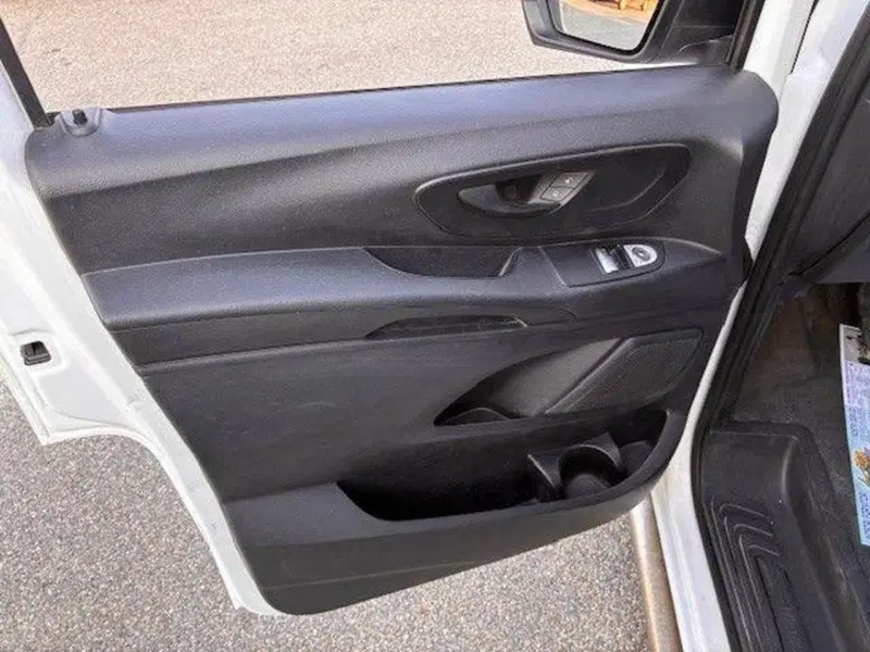 Mercedes-Benz Vito usata a Milano (10)