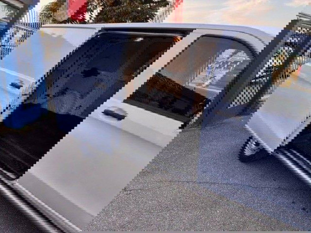 Mercedes-Benz Vito usata a Milano (10)