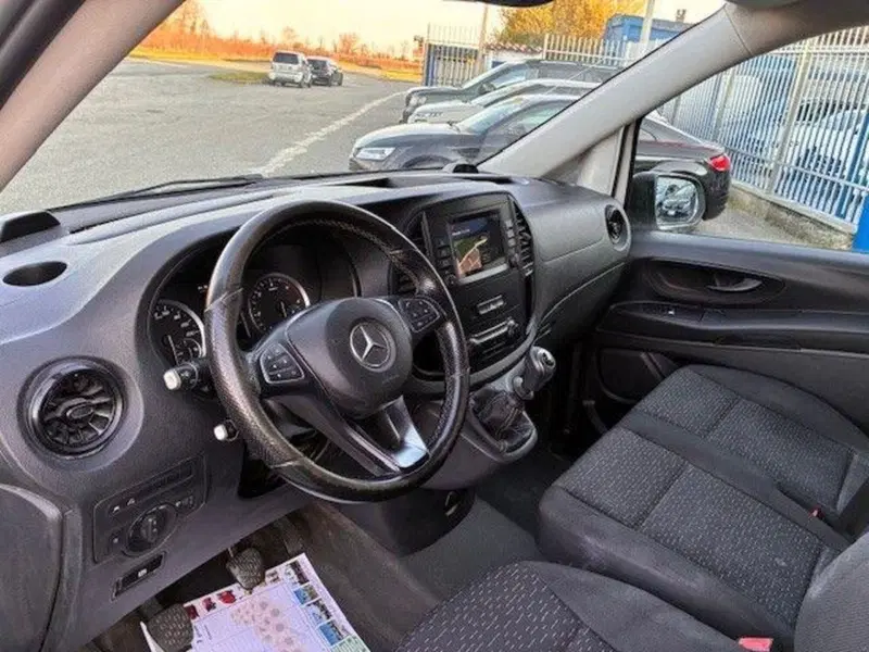 Mercedes-Benz Vito usata a Milano (7)