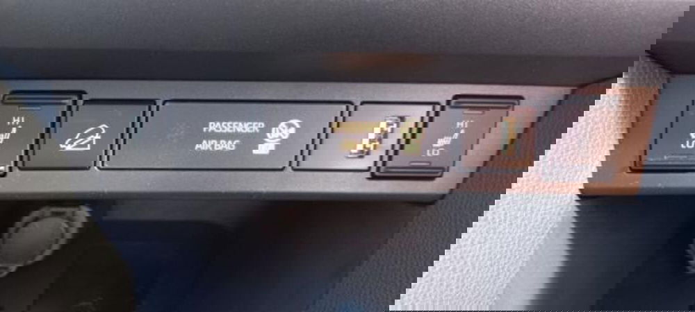 Toyota Yaris Cross usata a Udine (10)