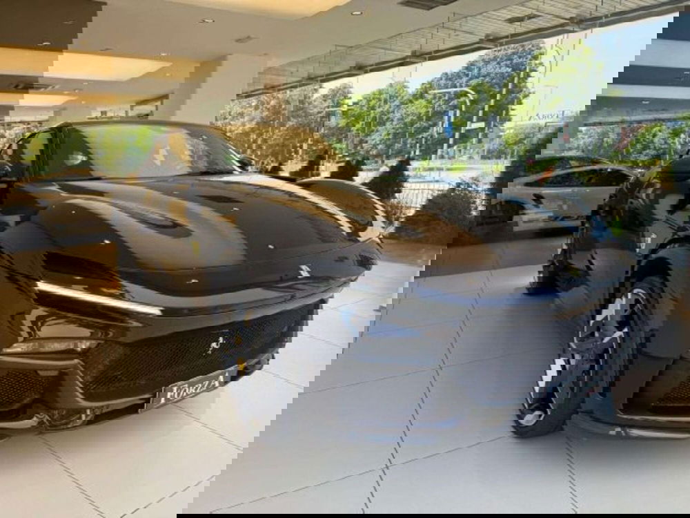 Ferrari Purosangue nuova a Torino (3)