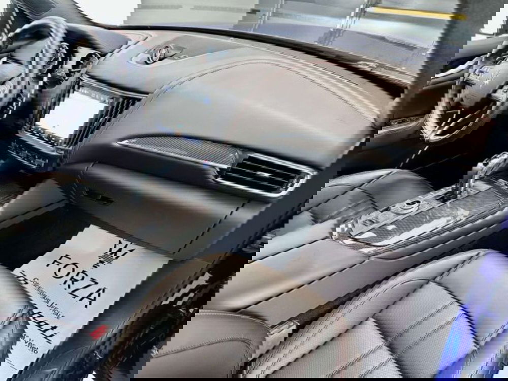 Maserati Levante usata a Torino (12)