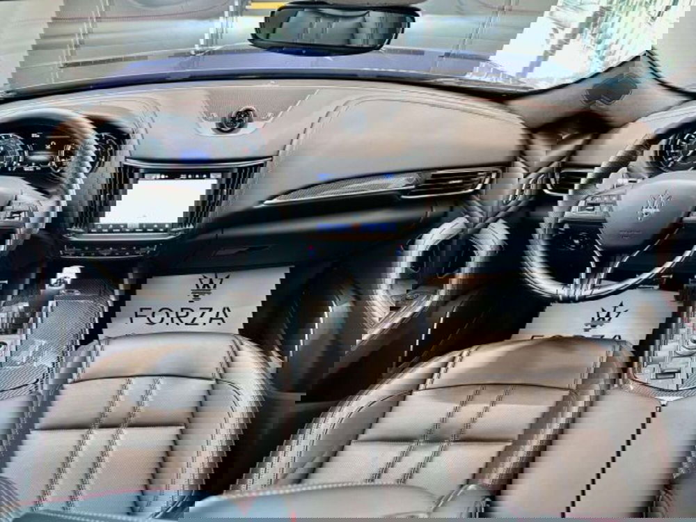 Maserati Levante usata a Torino (15)