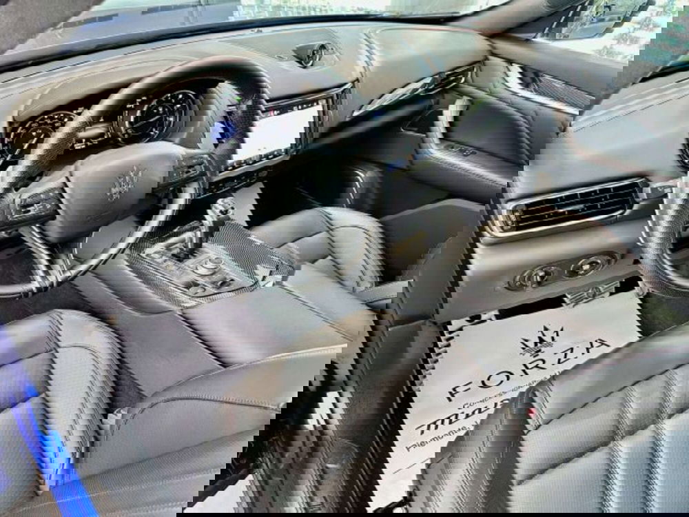 Maserati Levante usata a Torino (9)