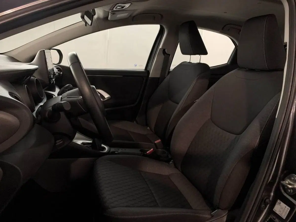 Toyota Yaris usata a Torino (12)